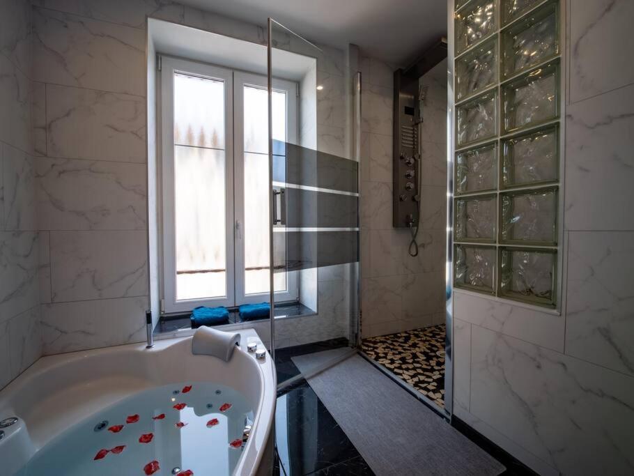 Mega Jeanne D'Arc Billard Baby Foot Logements Insolites Nancy Extérieur photo