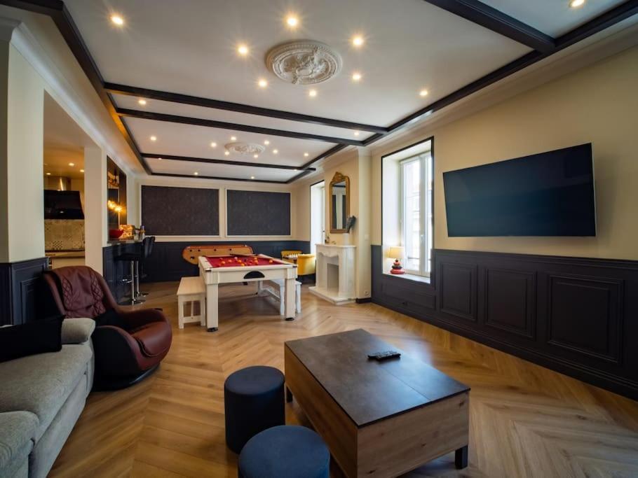 Mega Jeanne D'Arc Billard Baby Foot Logements Insolites Nancy Extérieur photo